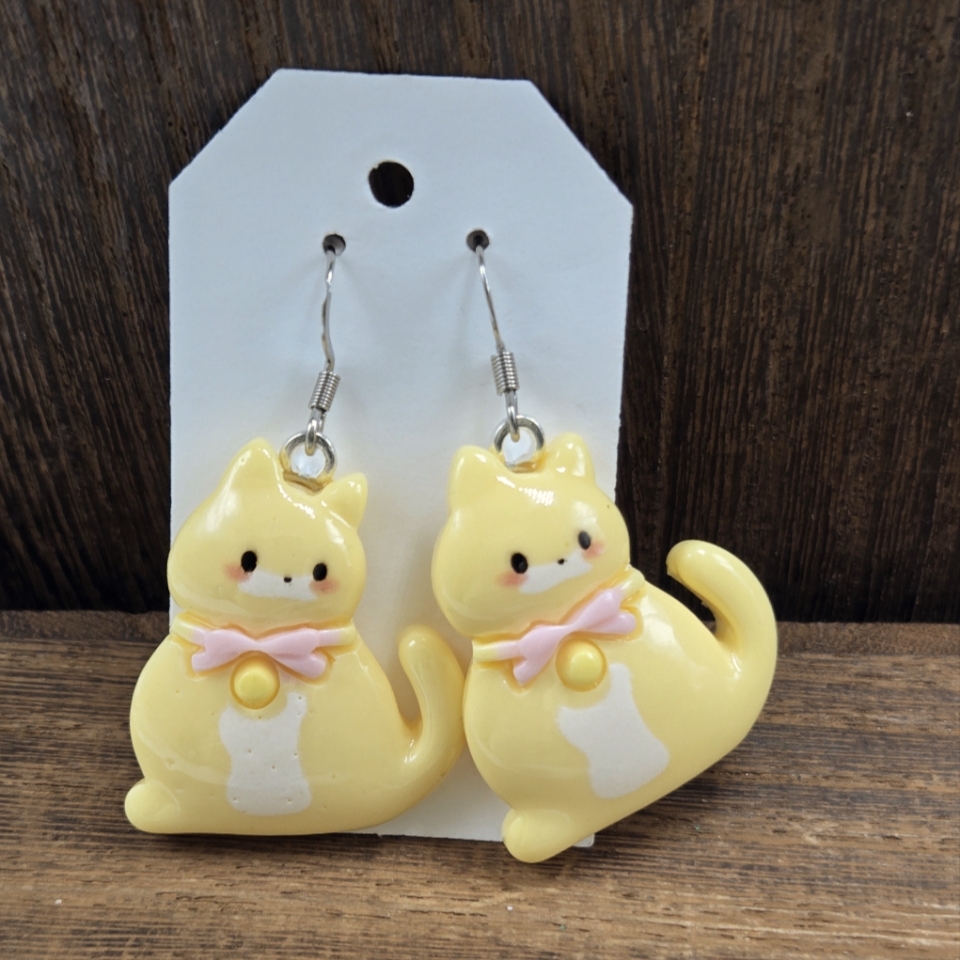 Nwt Yellow Cat Earrings Pierced Bell Collar Cat Lady Dangle Drop Jewelry Light